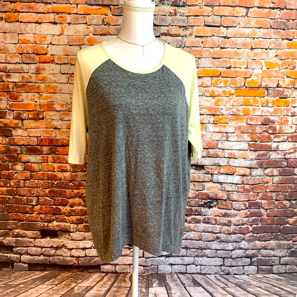 LuLaRoe Perfect Tee